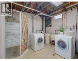 79 GAY Crescent - 22