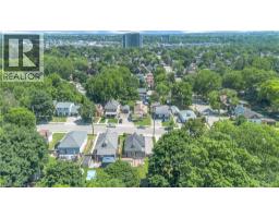 60 BERKLEY Road - 33