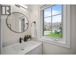 320 HAMILTON Drive UnitNo. 10 - 19