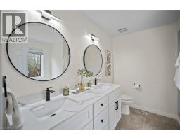 320 HAMILTON Drive UnitNo. 10 - 23