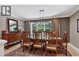 1391 QUEEN VICTORIA Avenue - 10