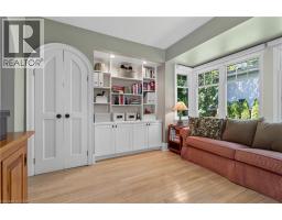 1391 QUEEN VICTORIA Avenue - 13