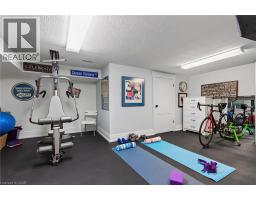 1391 QUEEN VICTORIA Avenue - 39