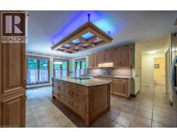 68 ROYAL OAK Drive - 9