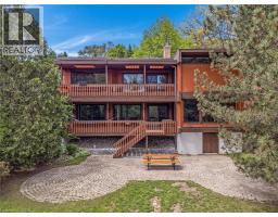 565 FOUNTAIN Street S - 2