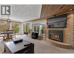 565 FOUNTAIN Street S - 31