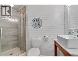565 FOUNTAIN Street S - 38