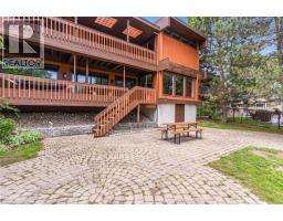 565 FOUNTAIN Street S - 43