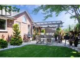 72 WILLOWDALE Crescent - 36