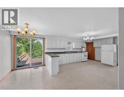833 LYNN VALLEY Road - 12