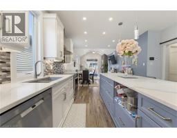 98 WOODBERRY Crescent - 6