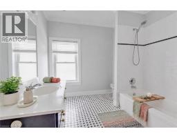 808 MONMOUTH Road - 8