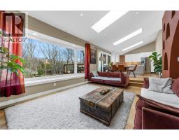 39 HILTS Drive - 12
