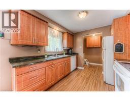 82 ROSENEATH Crescent - 13