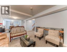 82 ROSENEATH Crescent - 25