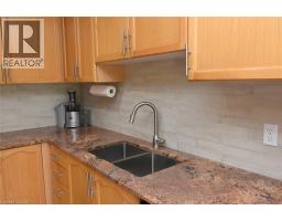 57 TOWNMANSION Drive - 11
