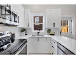 187 DRUMMOND Street - 16