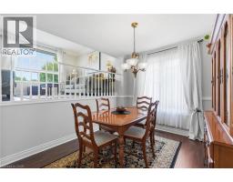 30 TWINOAKS Crescent - 11