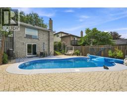 30 TWINOAKS Crescent - 41