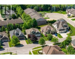 6 CREEKSIDE Drive - 45
