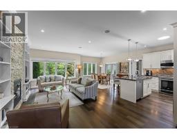 6 CREEKSIDE Drive - 6