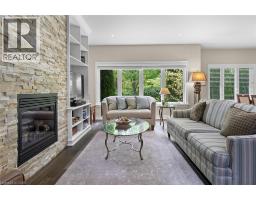 6 CREEKSIDE Drive - 7