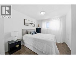230 SUNSET Boulevard - 11