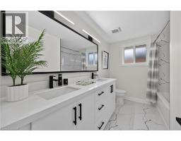 40 PURDY Crescent - 20