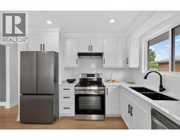 40 PURDY Crescent - 6