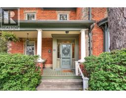30 MOIR Street - 3