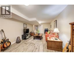 44 OAKWOOD Drive - 38