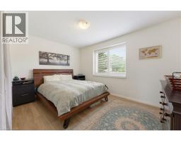 200 LYNDEN Road - 14