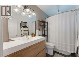 200 LYNDEN Road - 17