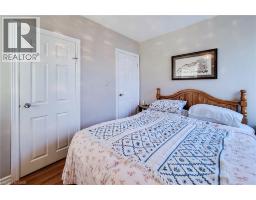 42 LAKE Avenue N - 22