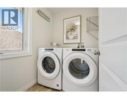 183 SNYDER Avenue N - 33