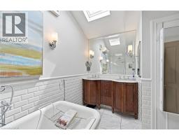 247 LINWOOD Crescent - 31