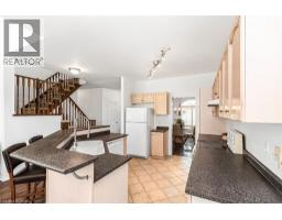 102 MOORE Crescent - 15