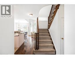 102 MOORE Crescent - 19