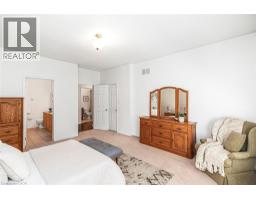 102 MOORE Crescent - 29