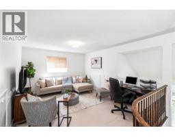 102 MOORE Crescent - 42