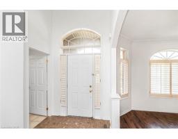 102 MOORE Crescent - 5