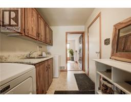 345 GOVERNORS Road E - 20