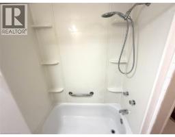 17 LYONS Avenue - 10