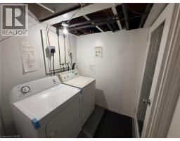 17 LYONS Avenue - 20