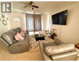 17 LYONS Avenue - 5