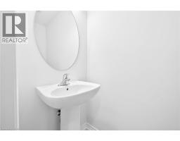 33 ADMIRAL Road - 37