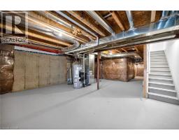 33 ADMIRAL Road - 40