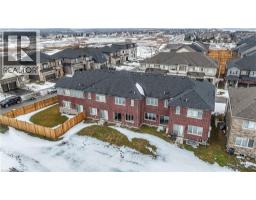 33 ADMIRAL Road - 46