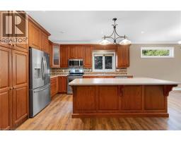 28 MAPLEWOOD Court - 11