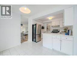 67 CAROLINE Street S UnitNo. 302 (B) - 19